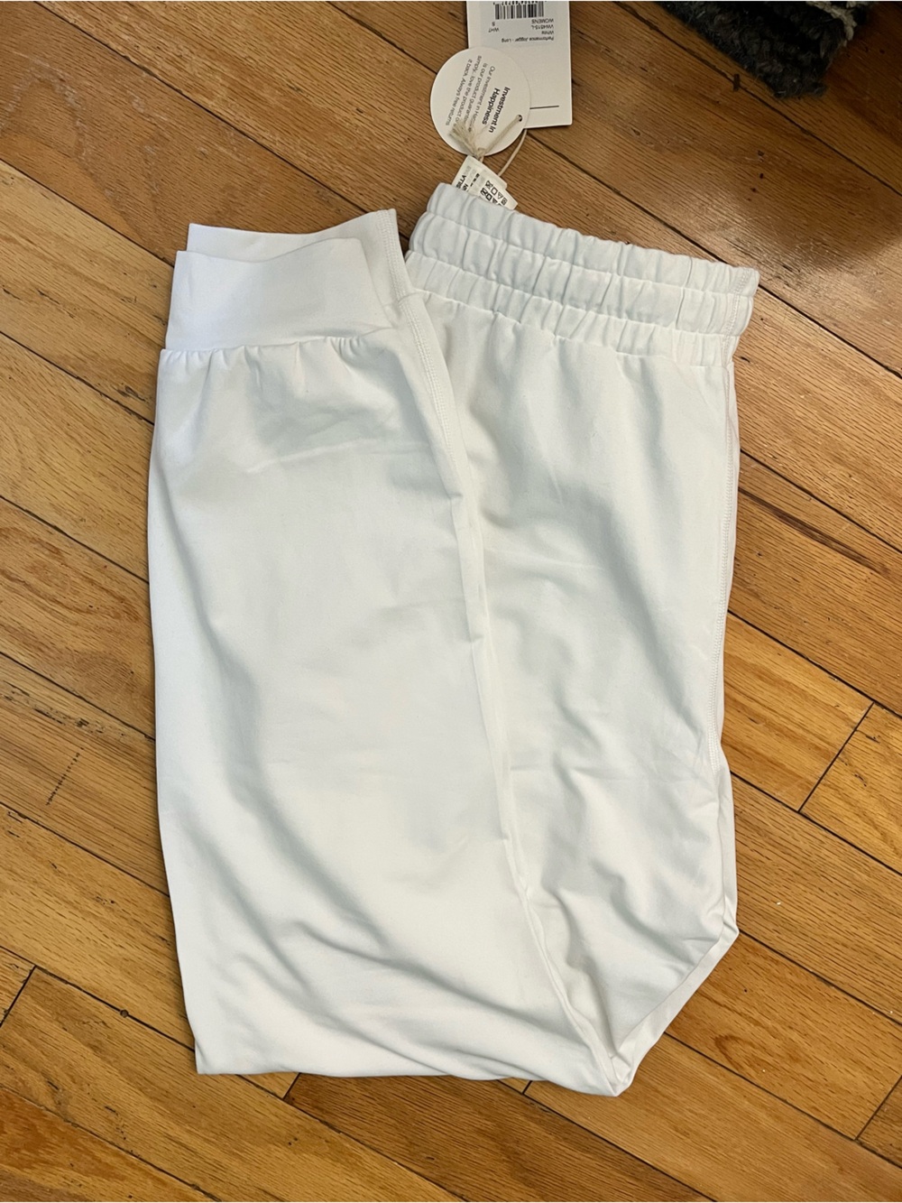 Vuori Performance Joggers Sz S Long NWT⭐️ - Picture 2 of 7